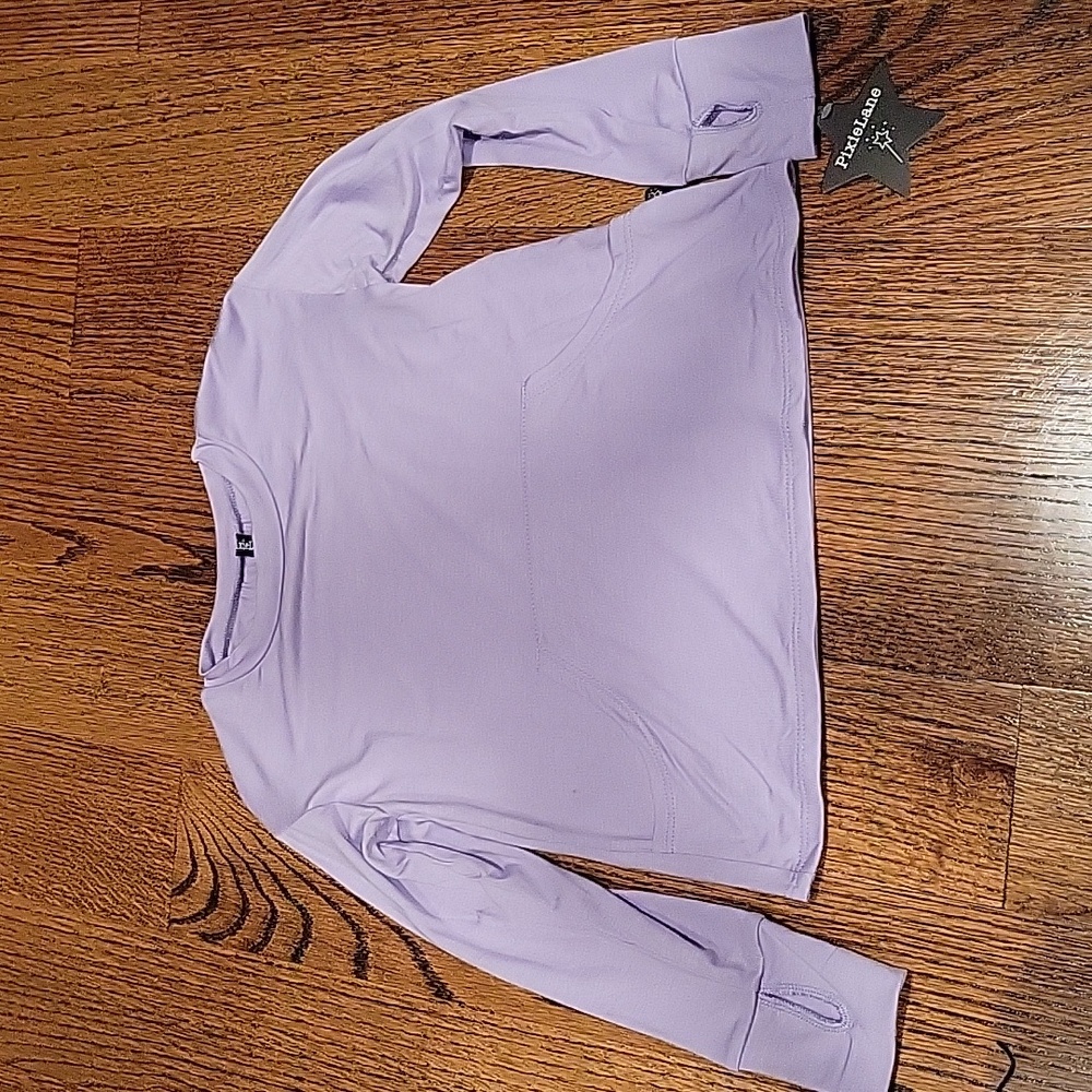 New lavender girls size 4 pocket t shirt